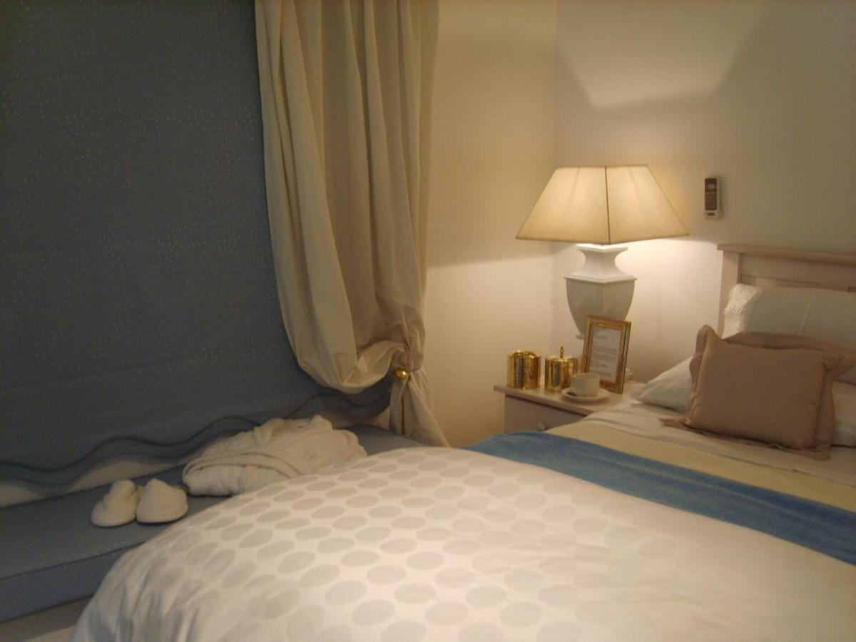 Emerald Guest House Springs Zimmer foto